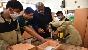 Konya'da yıllık 5 milyon lira ciro yapan okulun mezunları işsiz kalmıyor