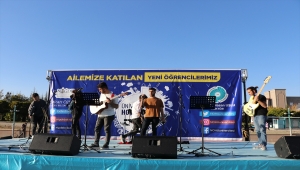 Niğde'de üniversite öğrencilerine "hoş geldin" konseri verildi