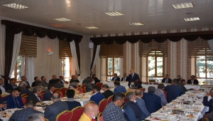 Niğde Valisi Yılmaz Şimşek, muhtarlarla bir araya geldi 