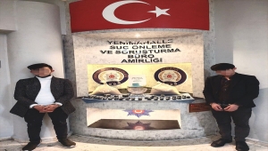 Parklara gömdükleri uyuşturucuyu konum bilgisi göndererek satan iki şüpheli yakalandı