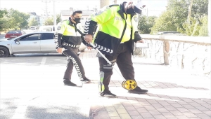 Seydişehir'de otomobilin duvara çarptığı kazada 2 kişi yaralandı