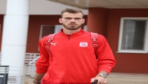 Sivasspor, Altay maçı için İzmir'e gitti