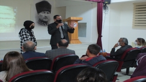 Ulaş'ta öğrencilere "akademik danışmanlık" semineri verildi