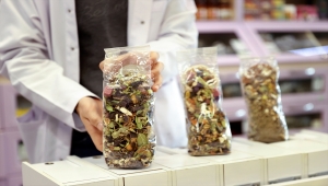 Yanlış tüketilen bitki çayları şifadan çok zarar veriyor