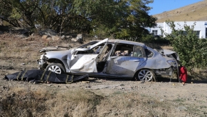 Yozgat'ta trafik kazasında sürücü öldü, eşi yaralandı