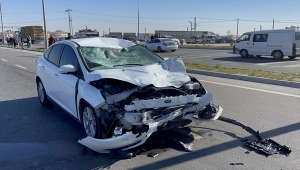 Aksaray'da otomobil ile motosikletin çarpışması sonucu 2 kişi öldü, 1 kişi yaralandı