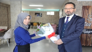 Ankara Yıldırım Beyazıt Üniversitesi Rektörü Aydınlı'dan kadın girişimcilere destek ziyareti