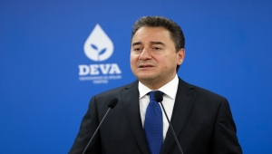 Babacan'dan sağlık çalışanlarının özlük haklarına ilişkin açıklama: