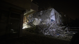 Bakan Koca, Keçiören'de patlama yaşanan binada 2'si ağır 6 kişinin yaralandığını bildirdi