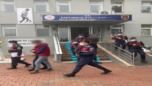 Çankırı'da kablo hırsızlığı operasyonunda yakalanan 4 zanlıdan 3'ü tutuklandı