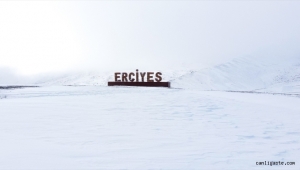 Erciyes beyaza büründü