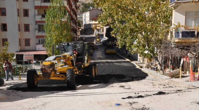 Ermenek'te asfaltlama çalışmaları devam ediyor