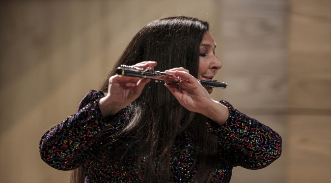 Flüt sanatçısı Şefika Kutluer, Ankara'da müzikseverlerle buluştu