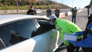 Gölbaşı Kaymakamı Bilgihan emniyet kemeri denetimlerine katıldı