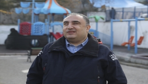 Görme engelli rehber öğretmen, öğrenciler, aileler ve meslektaşlarına ışık oluyor