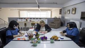 Hobisini işe dönüştürüp, modelleme hamuru ihracına başladı