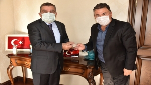 İKEV heyetinden Vali Işık'a nezaket ziyareti