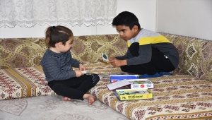 İki kardeşini DMD'den kaybeden anne oğlunun aynı kaderi yaşamasını istemiyor