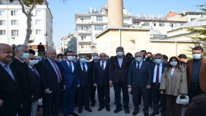 Karaman'da Yunus Emre hatıra parası tanıtıldı