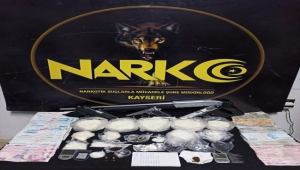 Kayseri'de uyuşturucu operasyonu: 3 gözaltı