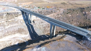 Kayseri Derevenk Viyadüğü altında bir gencin cansız bedeni bulundu