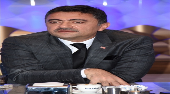 Kırıkkale Valisi Tekbıyıkoğlu, gazetecilerle bir araya geldi