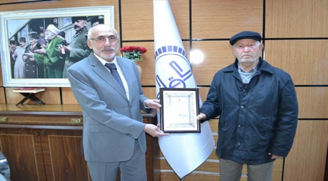 Kırşehir'de hayırsever dairesini dini hizmetler için bağışladı