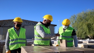 Mimar Sinan'ın izinden giden öğrenciler taş ve mermer ocağında eğitim alıyor