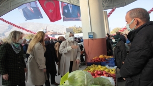 Nallıhan Belediyesinin yaptırdığı modern pazar yeri açıldı