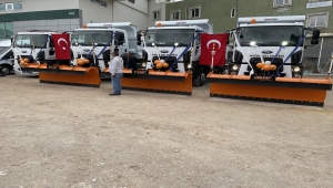 Niğde Belediyesince alınan 14 araç, törenle hizmete sunuldu