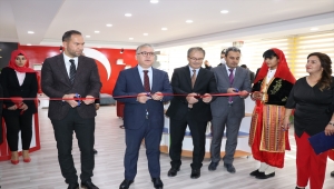 Niğde'de "yeni nesil öğretmenler odası" ve "Z Kütüphane" açıldı