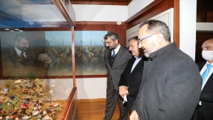 Özbekistanlı akademisyenler Çubuk'un tarihi ve turistik yerlerini gezdi