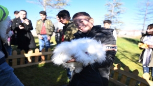 Pursaklar Belediye Başkanı Çetin şehit çocukları ile buluştu