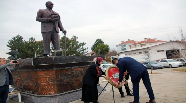 Sivas'ta Öğretmenler Günü kutlandı 