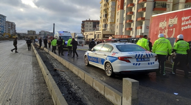 Aksaray'da kamyonun çaptığı yaya hayatını kaybetti 