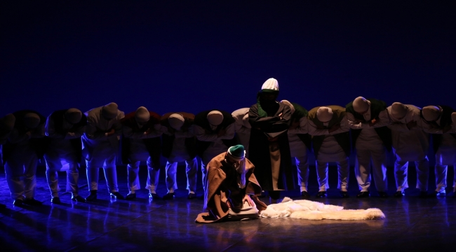 AÜ Halk Bilim Araştırmalar Merkezi'nden "Bizim Yunus" müzikal dans gösterisi 