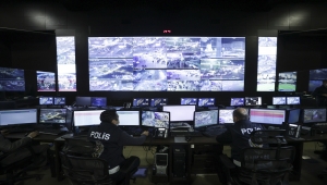 Başkentteki yılbaşı denetimleri KGYS Merkezi'nden takip ediliyor