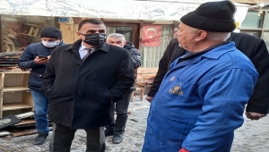 Beypazarı Kaymakamı Oktay Erdoğan dükkanı yanan esnafı ziyareti etti 