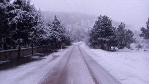 Beypazarı'nın yüksek kesimlerinde kar etkili oluyor