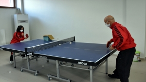 Down sendromlu genç, Masa Tenisi Milli Takımı'na seçilmenin mutluluğu yaşıyor