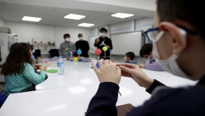 Engelli öğrenciler aldıkları eğitimle ilk kez drone kullandı