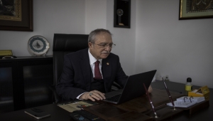 Eski TBMM Başkanvekili İsmail Alptekin, AA'nın "Yılın Fotoğrafları" oylamasına katıldı