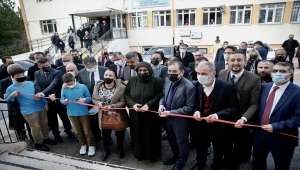 Eskişehir'de "Kütüphanesiz Okul Kalmayacak" projesi kapsamında bir kütüphane daha açıldı 