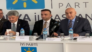 İYİ Parti'li Paçacı ve Ergun, Konya'da basın mensuplarıyla buluştu