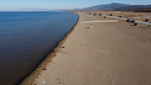 Karaburun Plajı'nda karavan ve çadır kamp alanı oluşturulacak