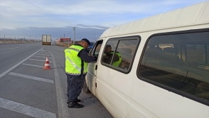 Karaman'da jandarma ekipleri, "Güven ve Huzur" uygulaması yaptı