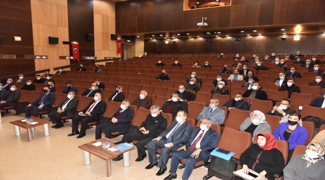 Karaman'da muhtarlar toplantısı yapıldı
