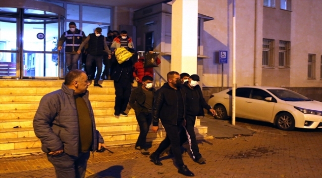 Kayseri'de aralarında firari hükümlülerin de bulunduğu 9 kişi yakalandı