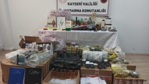 Kayseri'de sahte ilaç yapımında kullanılan malzemeler ele geçirildi