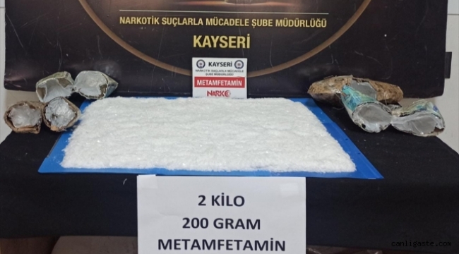 Kayseri'de uyuşturucu operasyonu: 2,2 Kilo sentetik uyuşturucu ele geçirildi